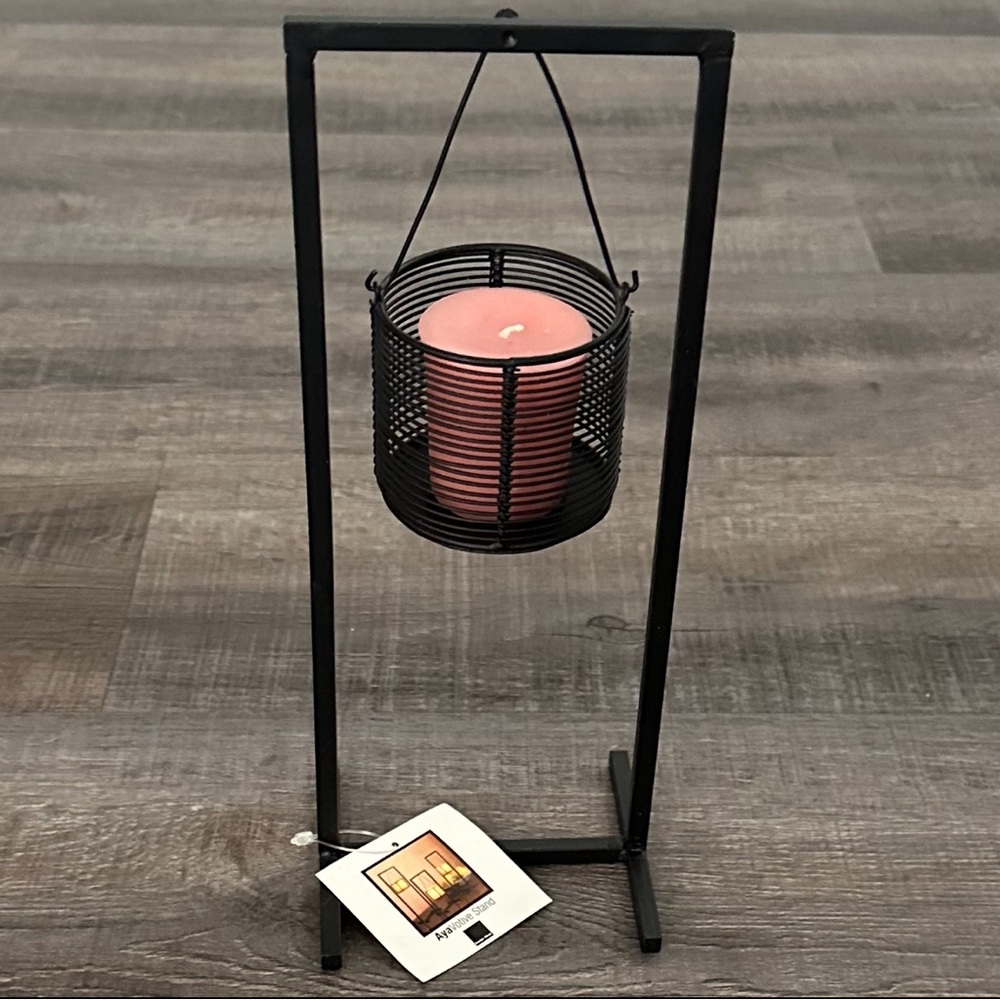 New Black Metal Votive Stand With Pink Candle